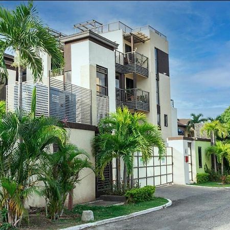 Finest Accommodation Riches Manor 1 Gladstone Drive Apt A2 Kgn 6 New Kgn Kingston Kültér fotó