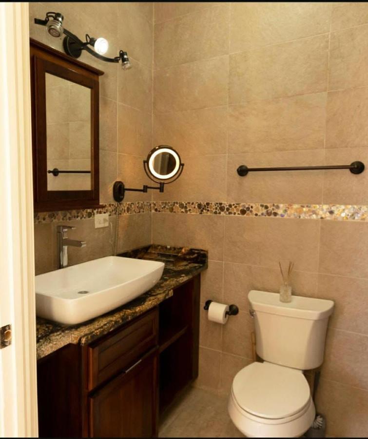 Finest Accommodation Riches Manor 1 Gladstone Drive Apt A2 Kgn 6 New Kgn Kingston Kültér fotó