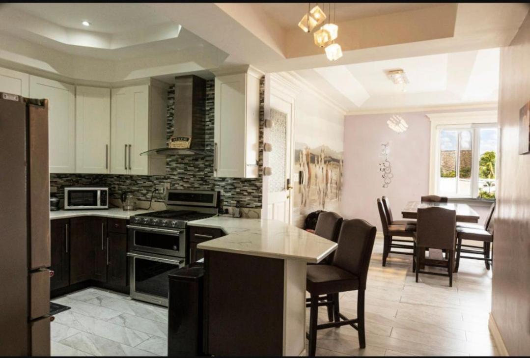 Finest Accommodation Riches Manor 1 Gladstone Drive Apt A2 Kgn 6 New Kgn Kingston Kültér fotó