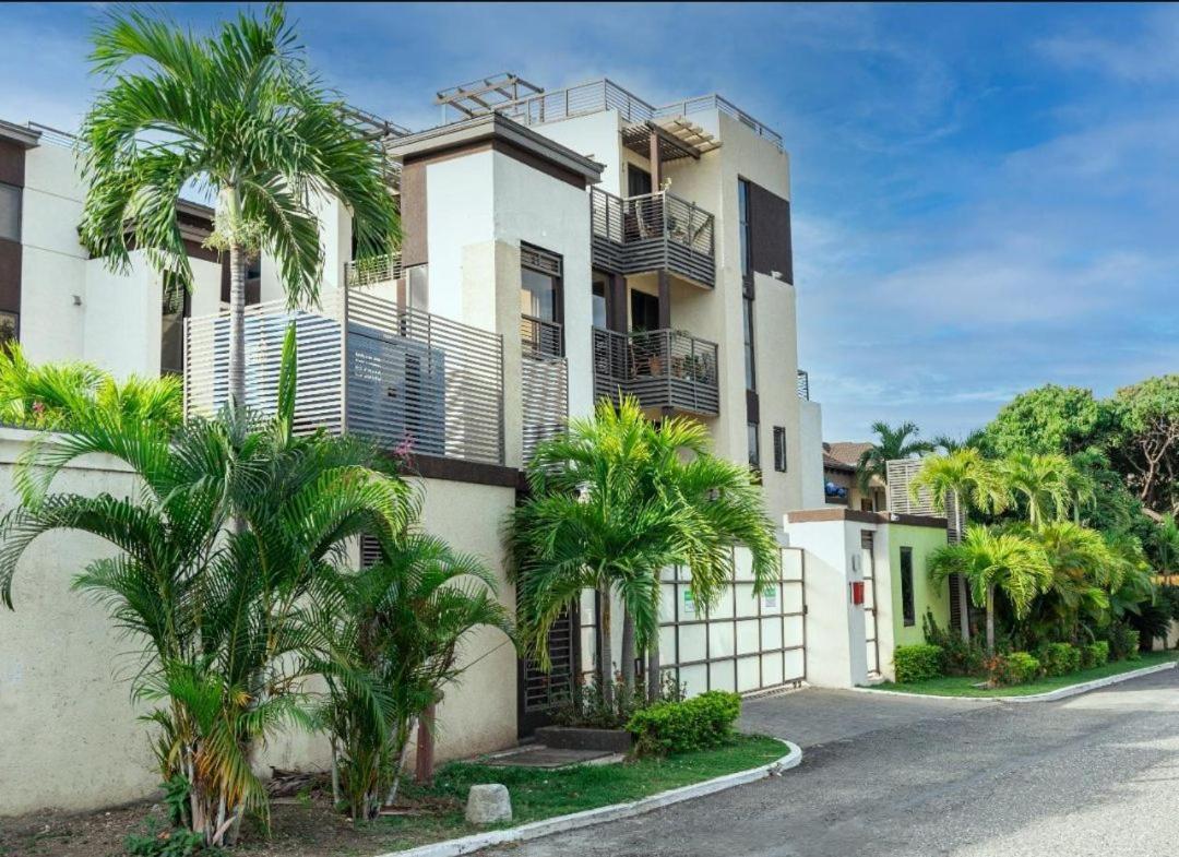 Finest Accommodation Riches Manor 1 Gladstone Drive Apt A2 Kgn 6 New Kgn Kingston Kültér fotó